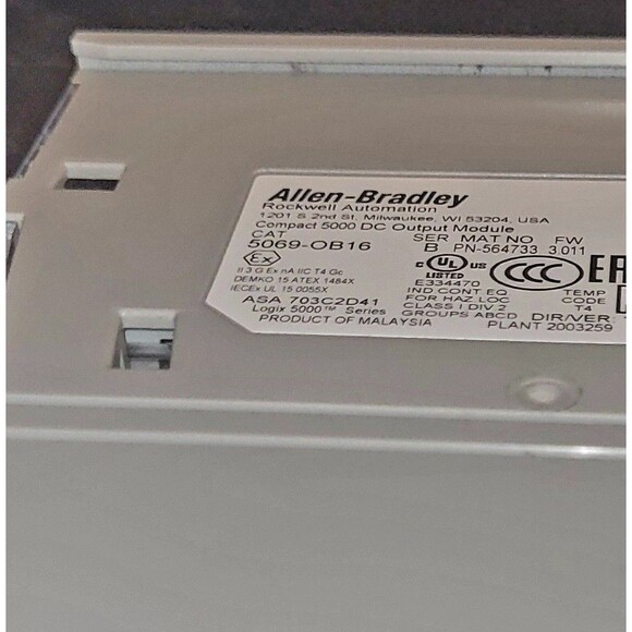 Allen Bradley 5069-OB16 /B FW 3.012 Compact 5000 DC Output Module 5069OB16 - Picture 3 of 3